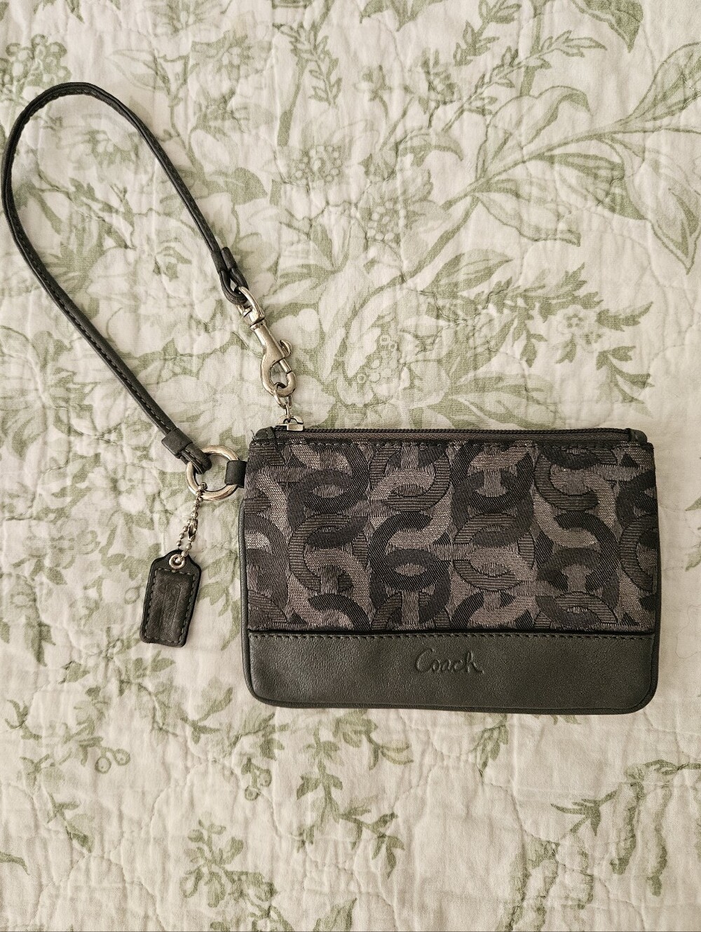 Y2K Vintage Coach Gray Wristlet Wallet